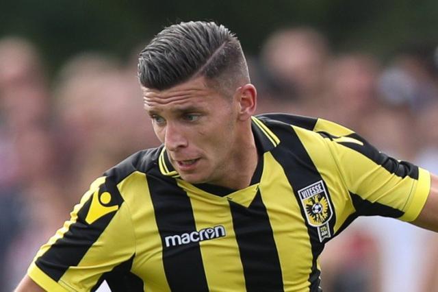 向世界舞台 向世界舞台